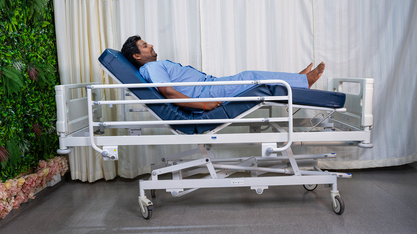 Midmark Janak CX4000AI.C.U. Manual 5 Function Hospital Bed