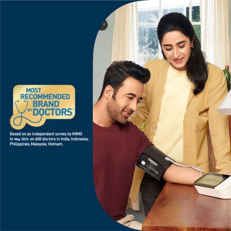 Omron HEM-6232T-AP Wrist BP Monitor Easy to Carry Device with bluetooth®, Dual User & 100 Memory