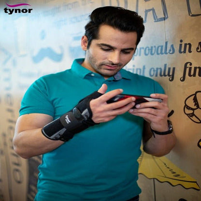 Tynor E44 Wrist Splint with Thumb