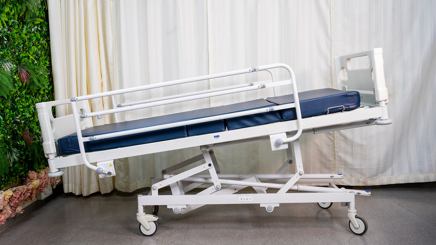 Midmark Janak CX4000AI.C.U. Manual 5 Function Hospital Bed