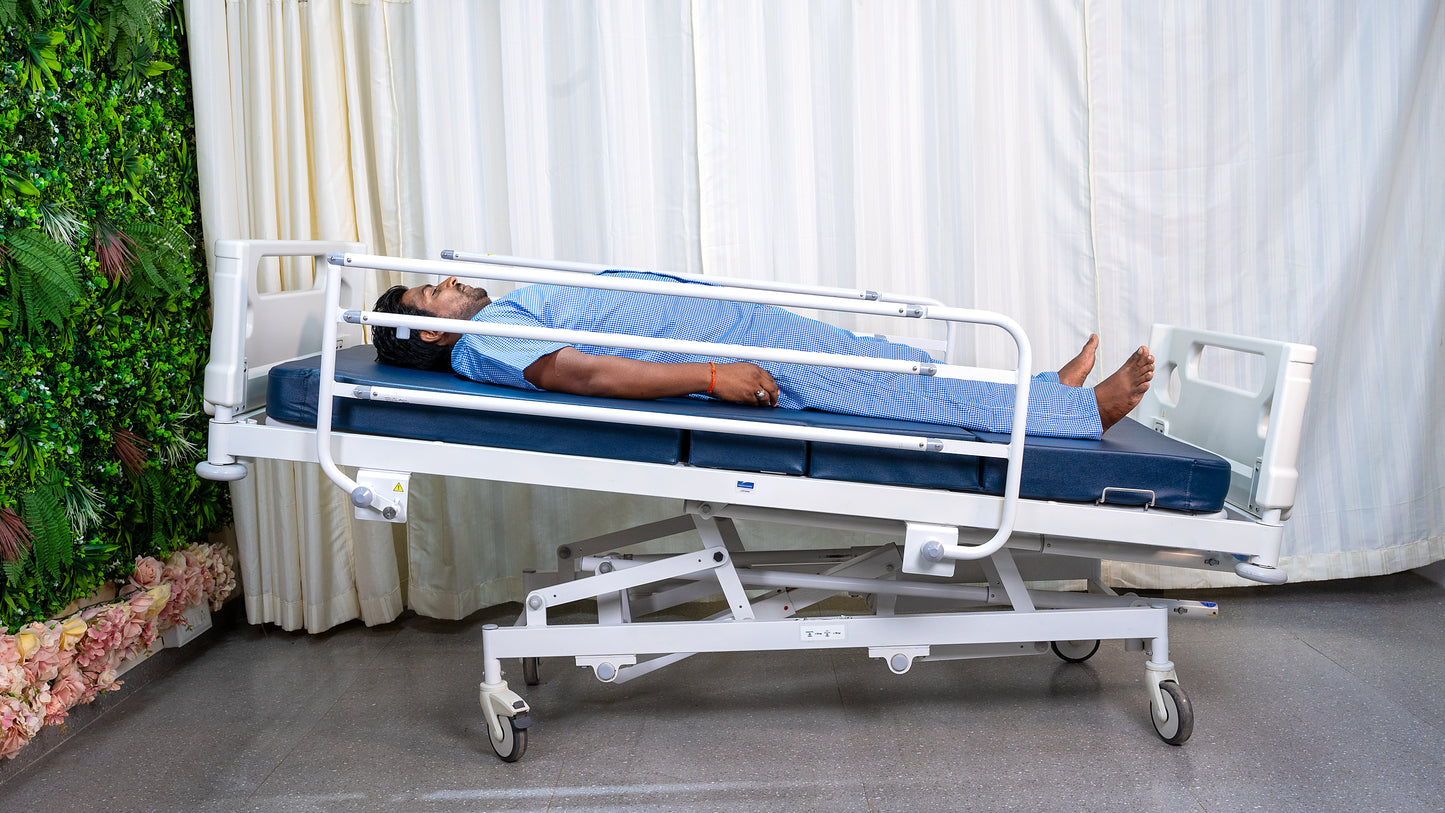 Midmark Janak CX4000AI.C.U. Manual 5 Function Hospital Bed