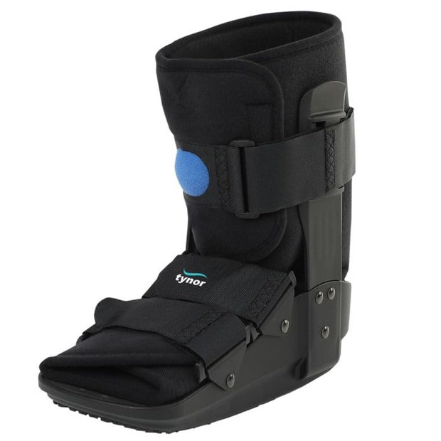 Tynor D52 Walker Boot Air- Short