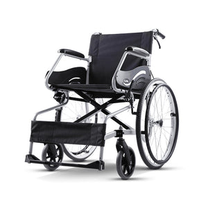 Karma SM 100.3 aluminum wheelchair Front view
